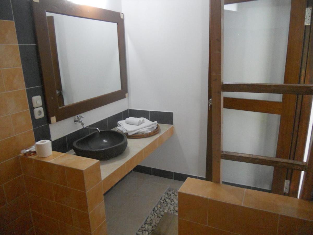 Gili Smile Bungalow Gili Trawangan Dış mekan fotoğraf